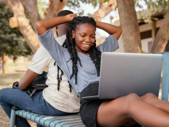 Online jobs in Kenya that are profitable and pay through M-Pesa in 2024 and 2025